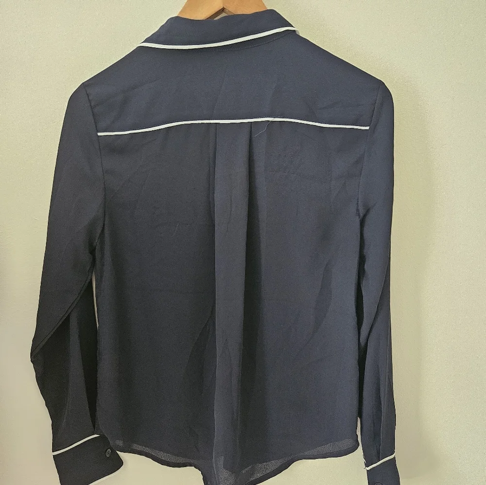 Philosophy navy and white blouse - Picture 7 of 8